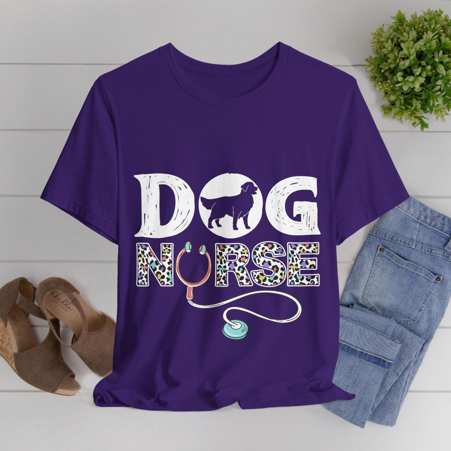 130 - Dog Nurse - T-shirt