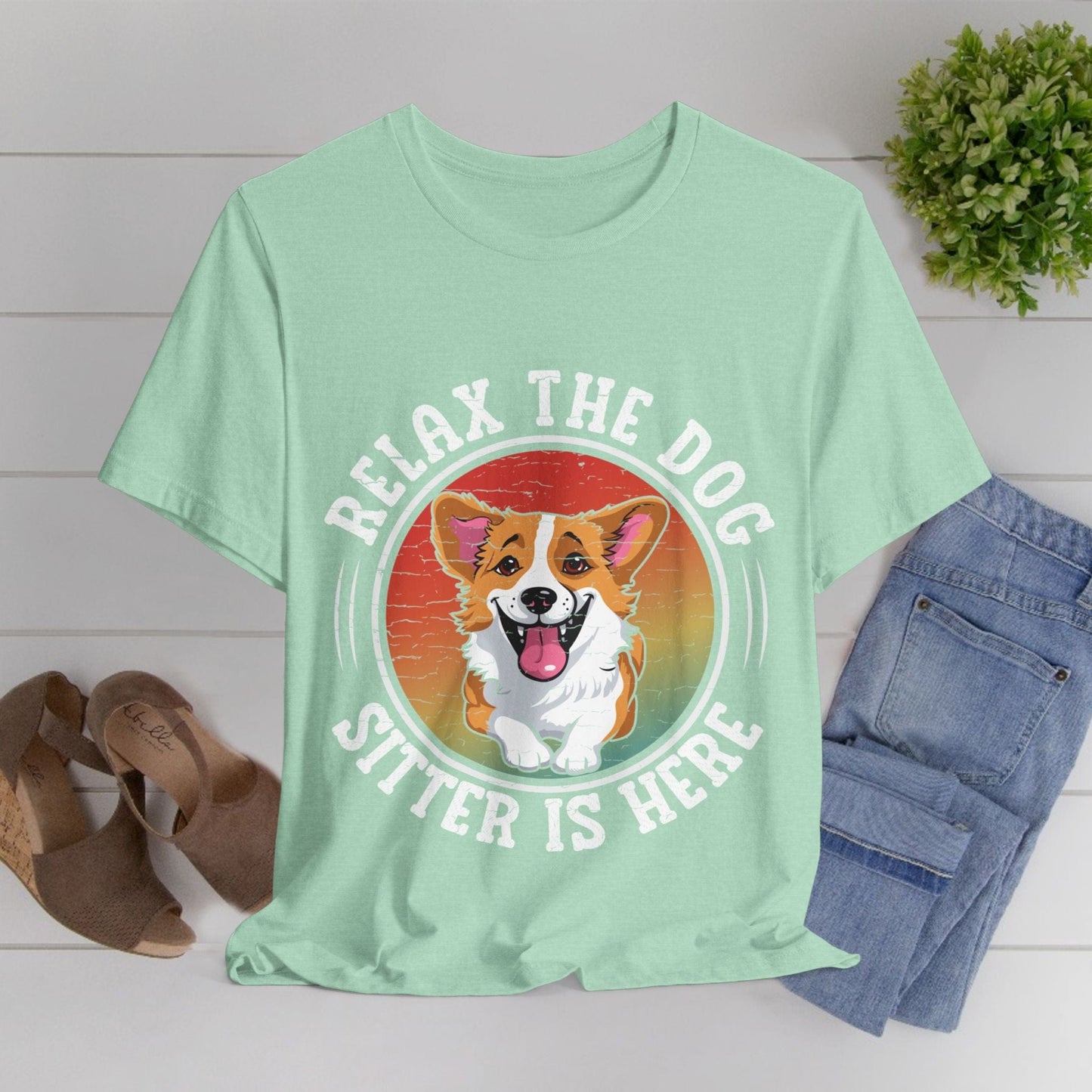 136 - Relax the Dog - T-shirt