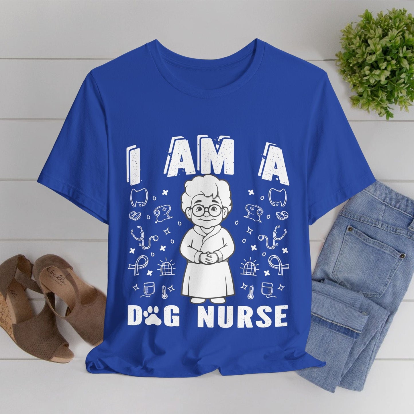 107 - Dog Nurse - T-shirt