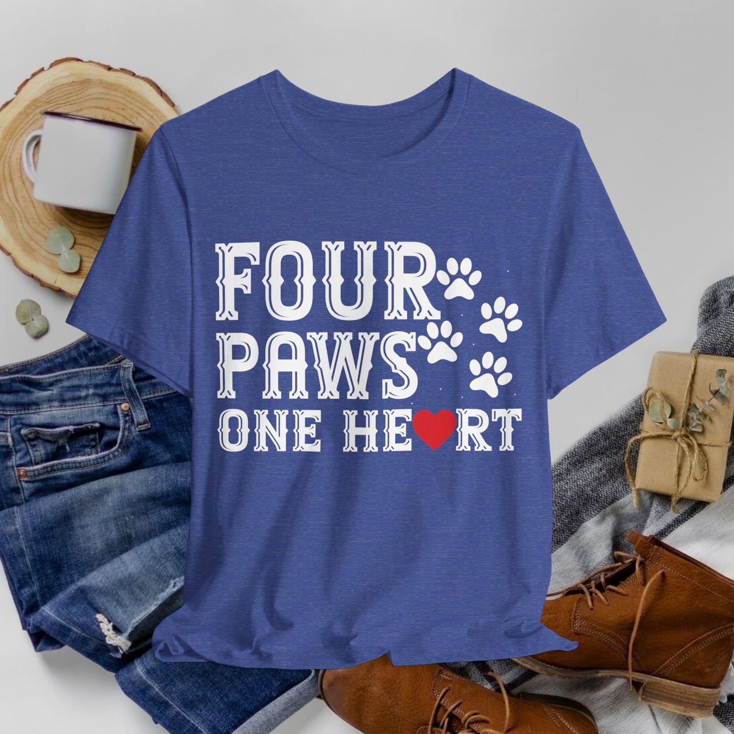 21 - Four Paws - T-shirt