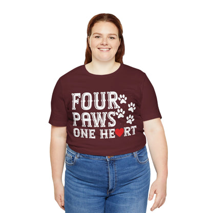 21 - Four Paws - T-shirt