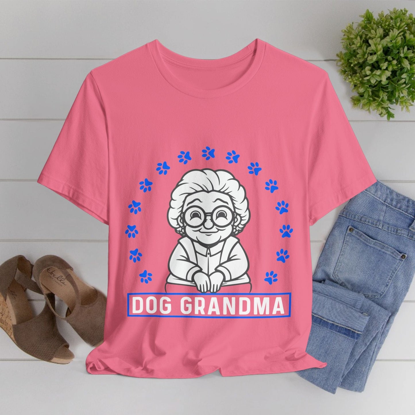 106 - Dog Grandma - T-shirt