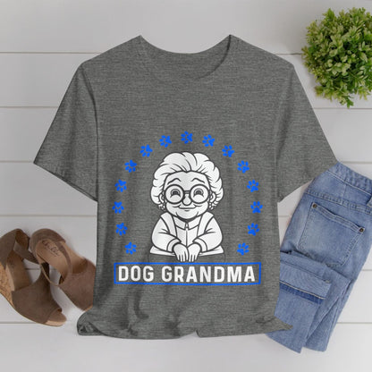 106 - Dog Grandma - T-shirt