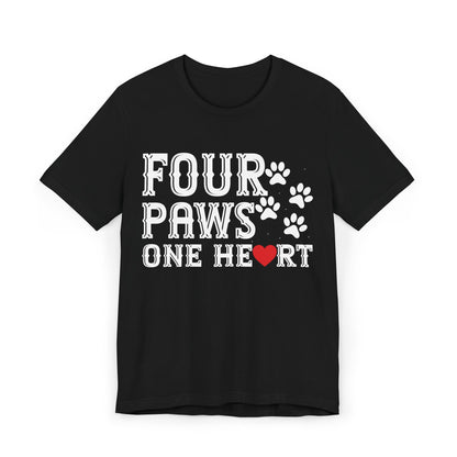 21 - Four Paws - T-shirt