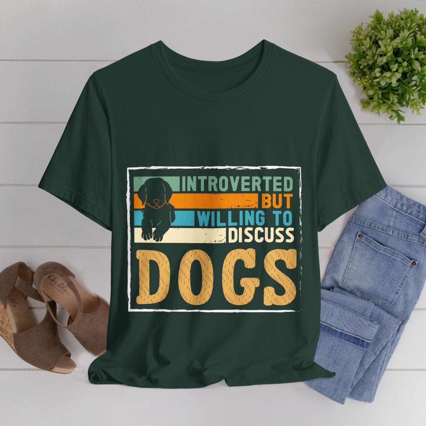 143 - Discuss Dog - T-shirt