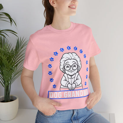 106 - Dog Grandma - T-shirt