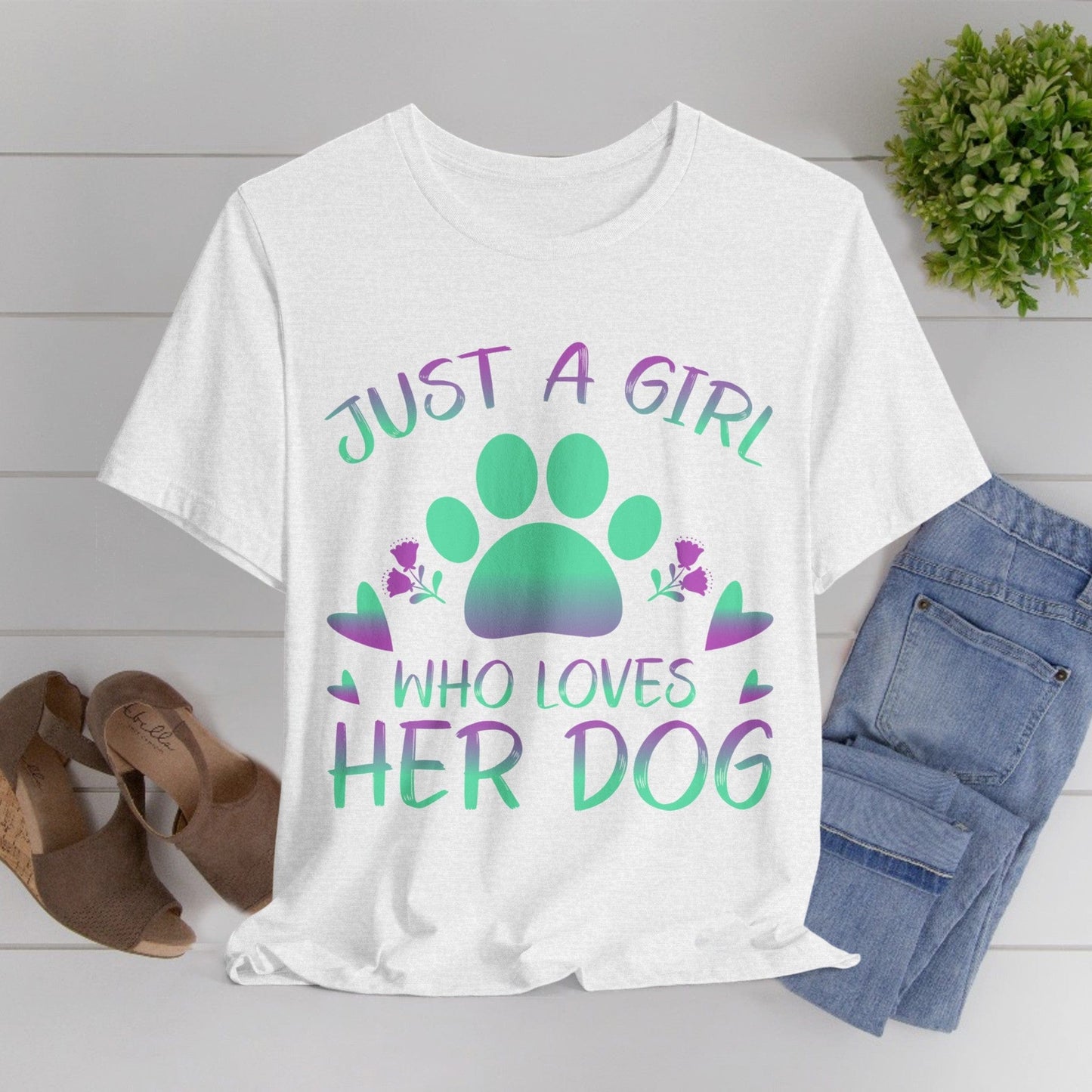 07 - Just a girl who loves her dog -  T-shirt