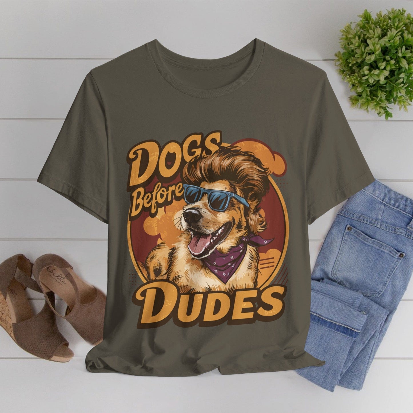 167 - Dogs Before Dudes - T-shirt