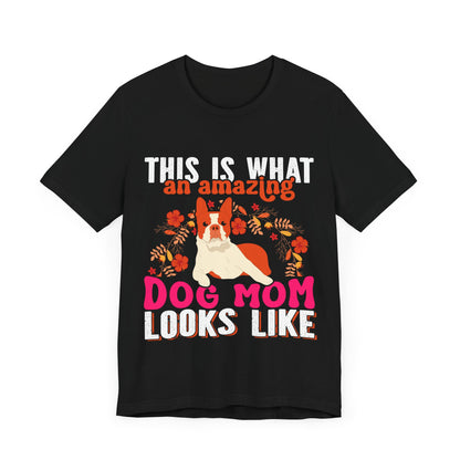 81 - Amazing Dog Mom - T-shirt