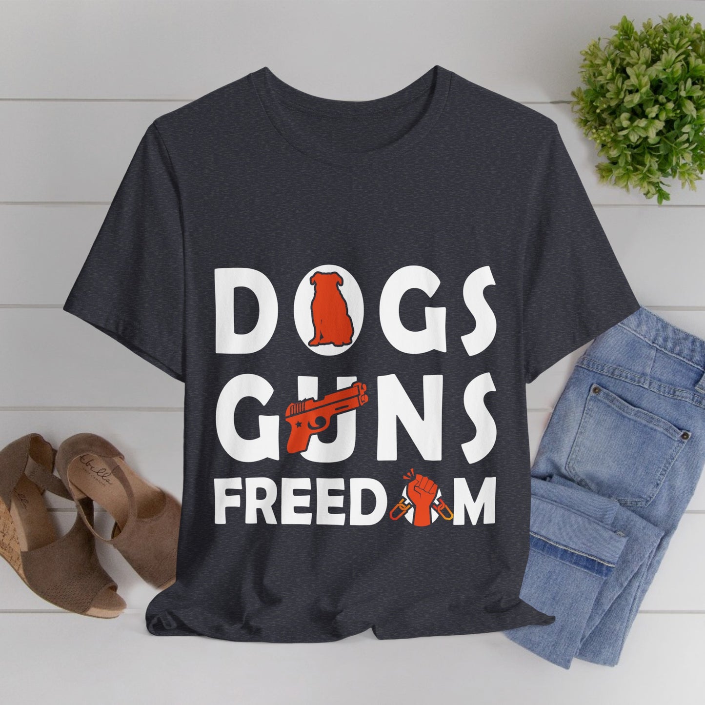 99 - Dogs Guns - T-shirt