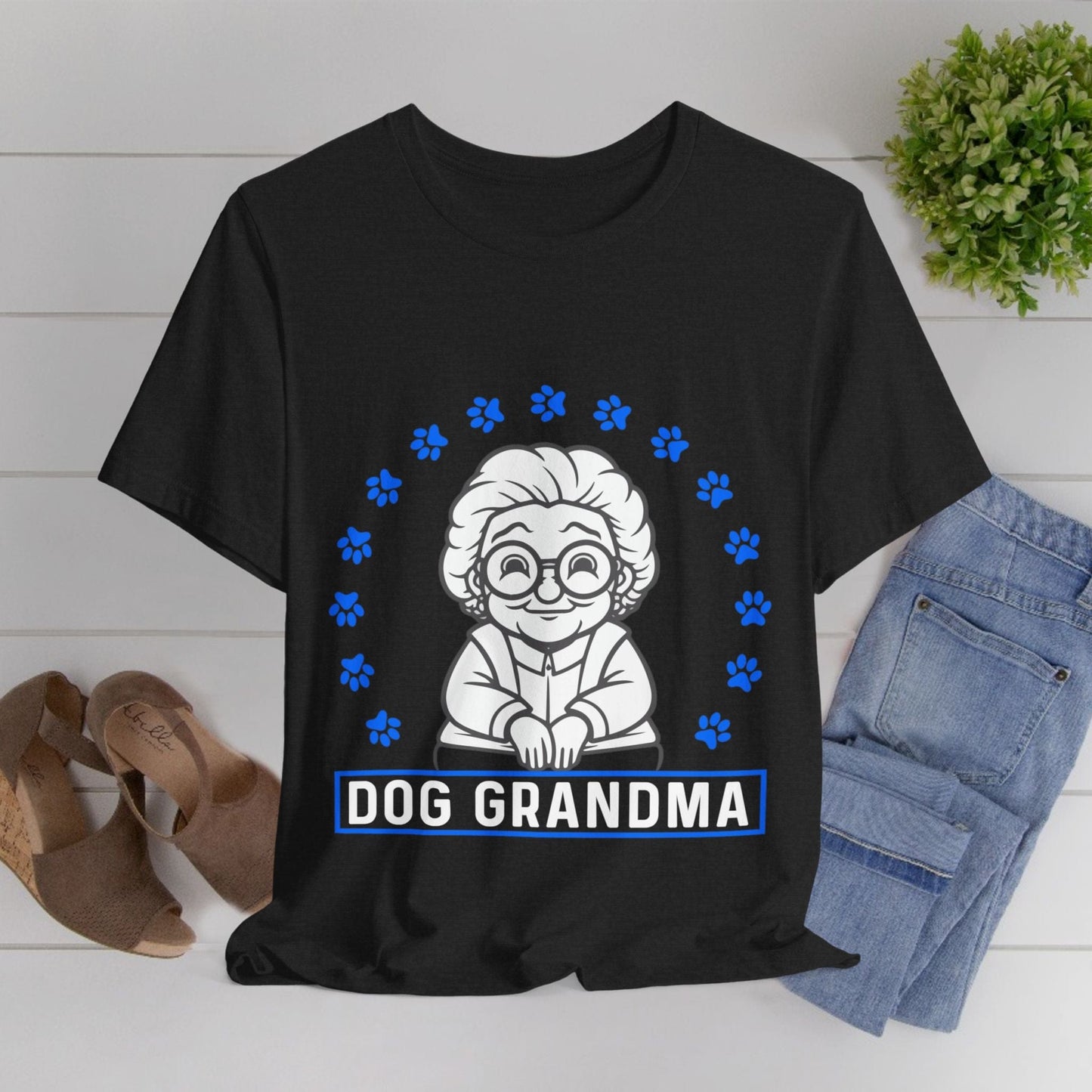 106 - Dog Grandma - T-shirt