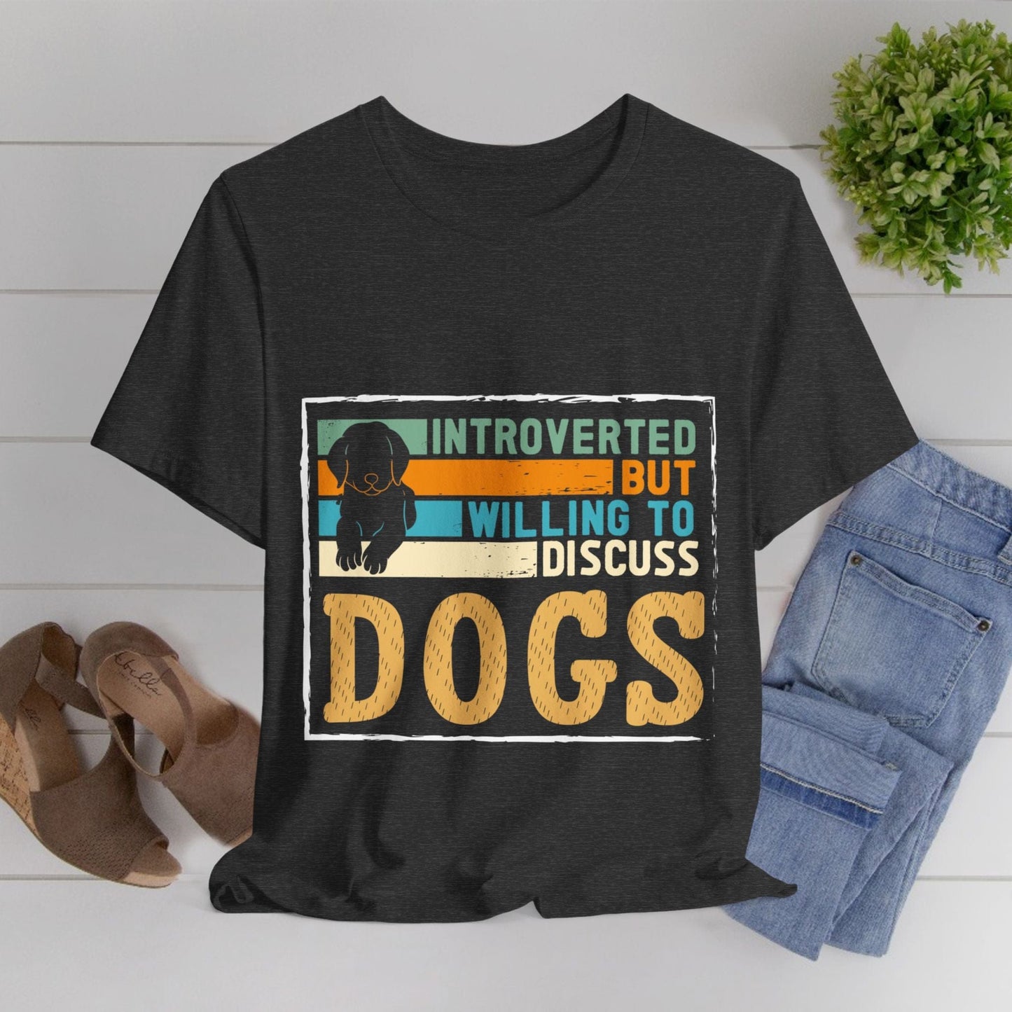 143 - Discuss Dog - T-shirt