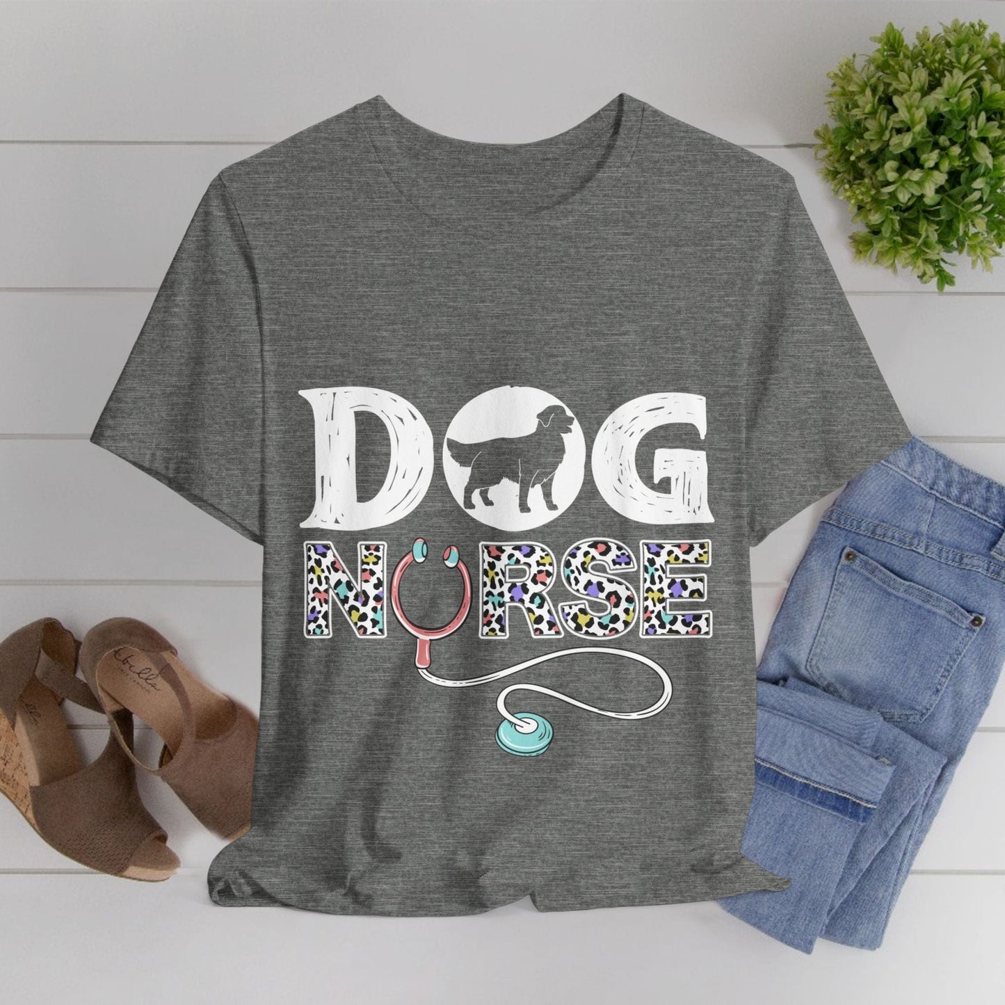 130 - Dog Nurse - T-shirt