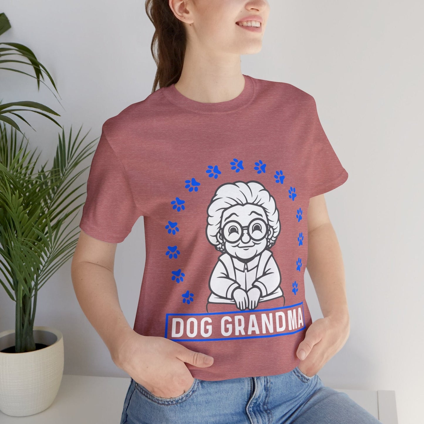 106 - Dog Grandma - T-shirt