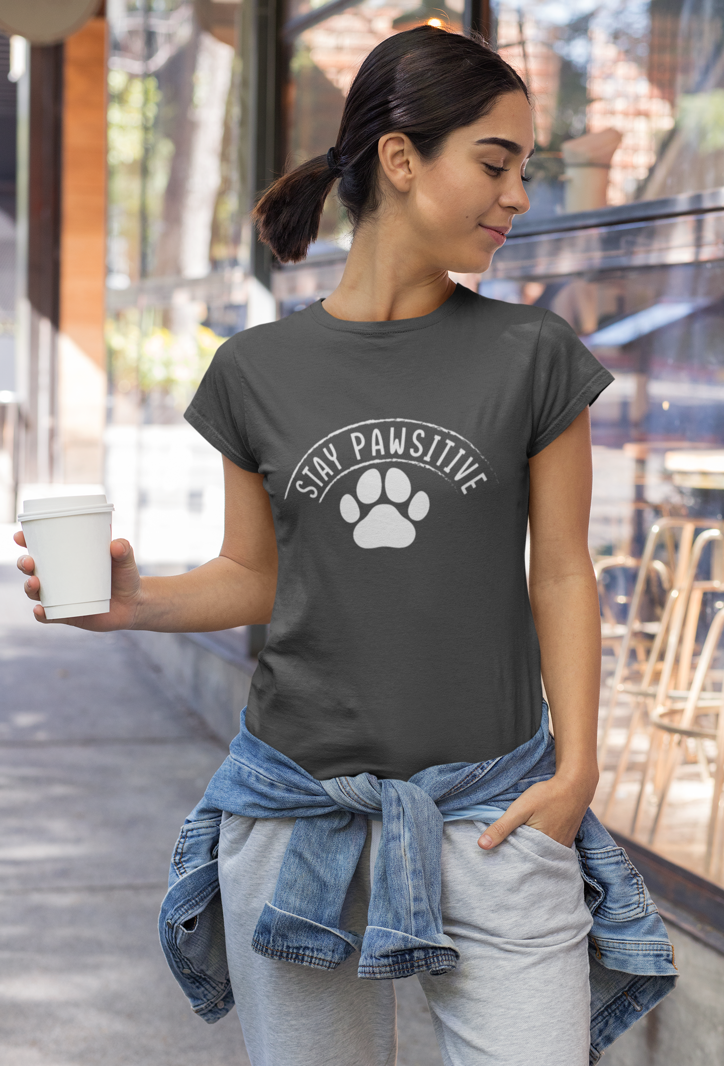 221 - Stay Pawsitive - T-shirt